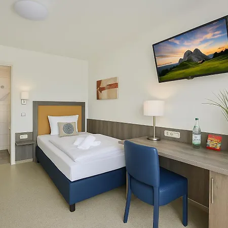 Sunny Hotel